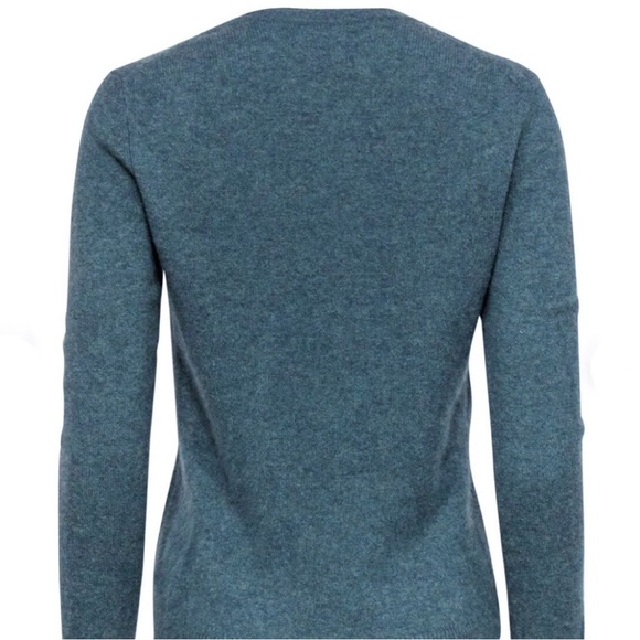 TAHARI Viridian Green Cashmere V-Neck Sweater - Picture 3 of 11